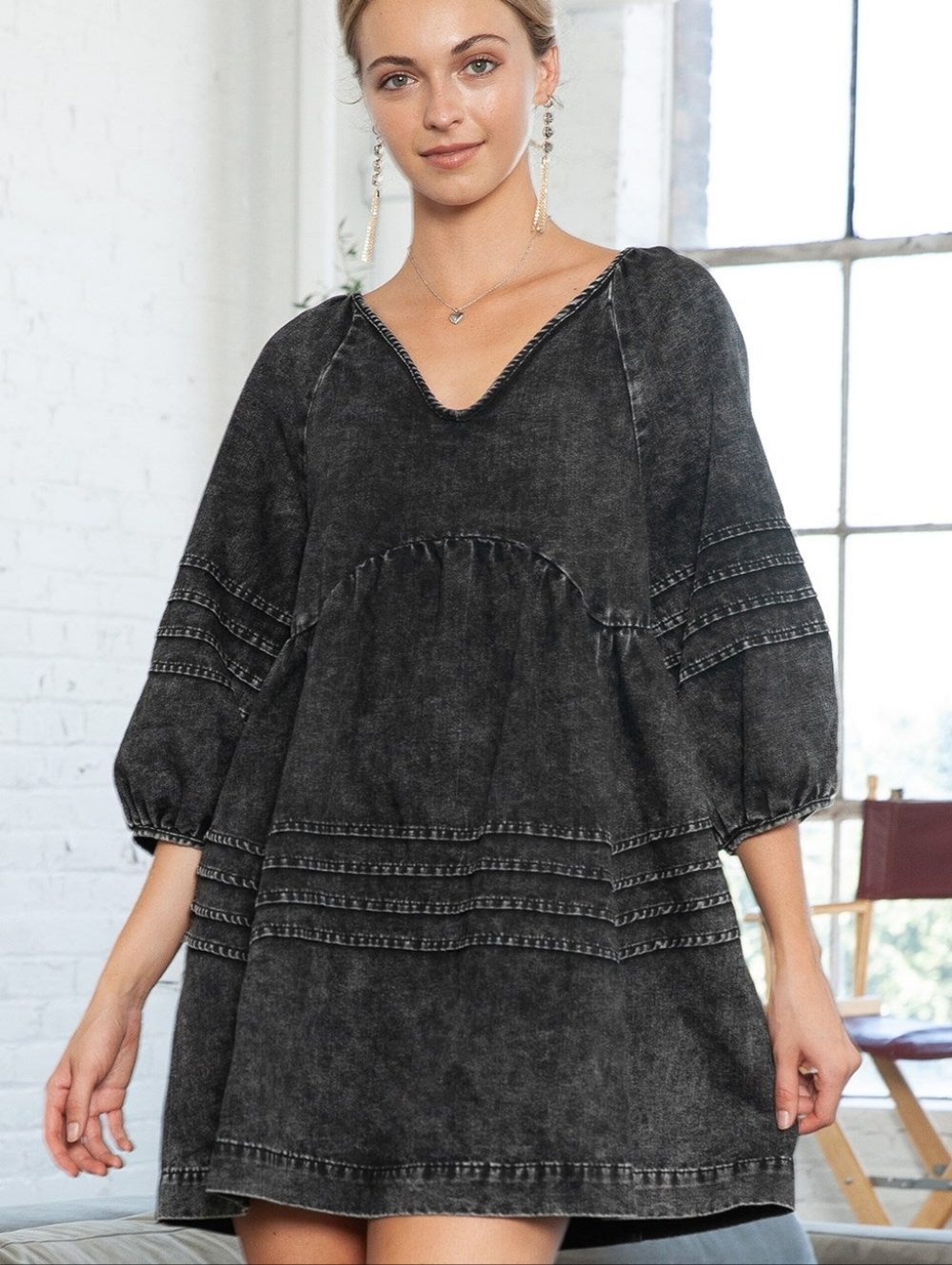 Black Acid Wash Denim V-Neck Tie Back Tiered Dress Mustard Seed Large Nwt